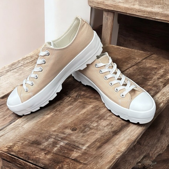 Sincerely Jules Natural Tan Low‎ Rise Platform Sneakers New Size 10M - Picture 2 of 8